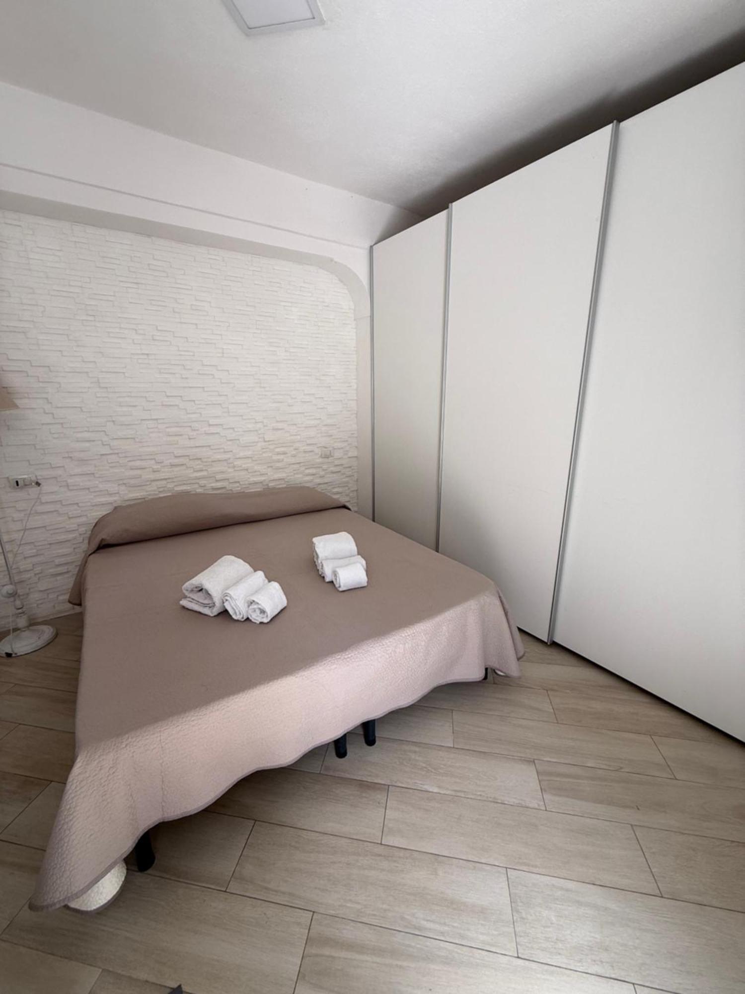 Fantasy House Ischia Hotel Forio di Ischia Екстериор снимка
